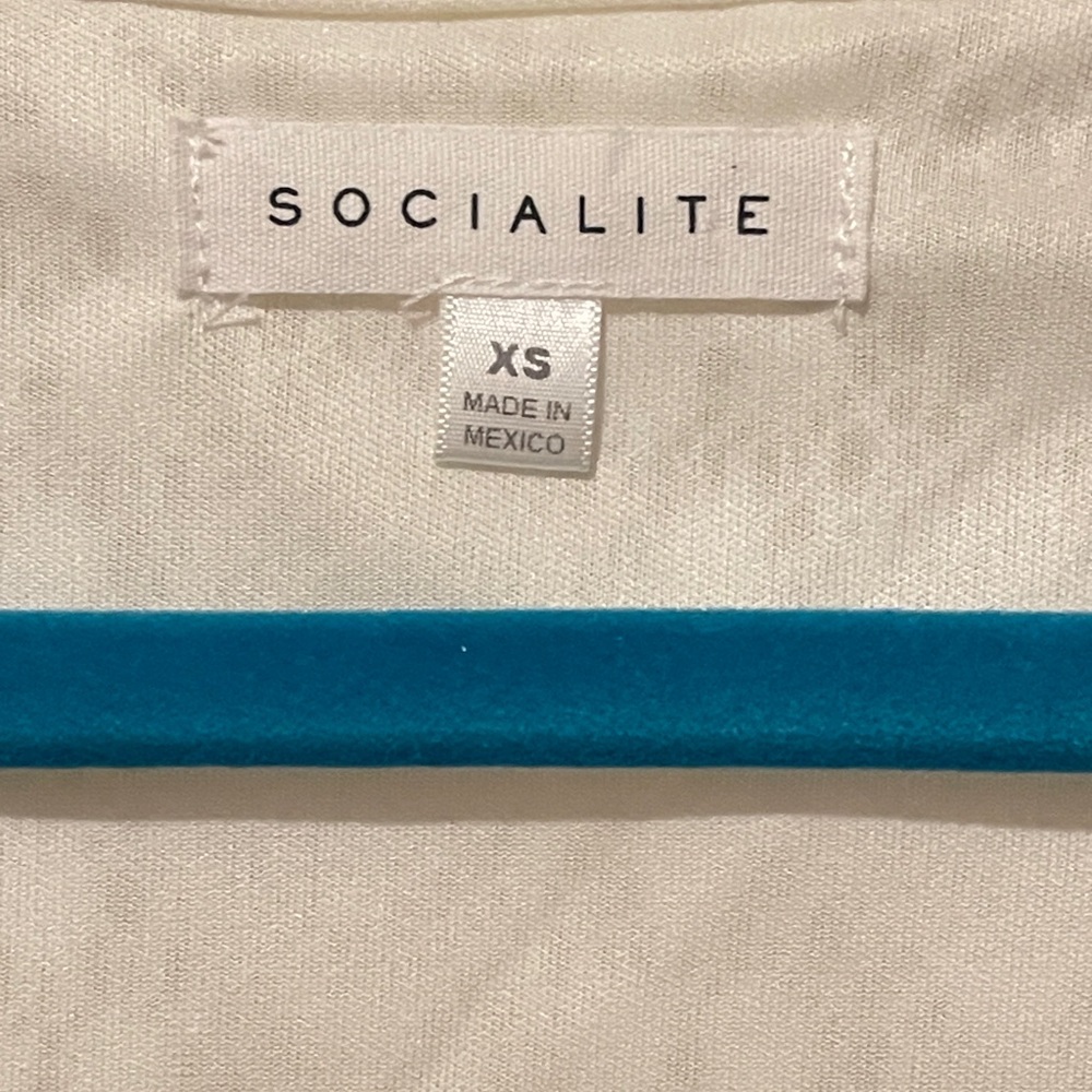 Socialite White Maxi Dress - Picture 3 of 5